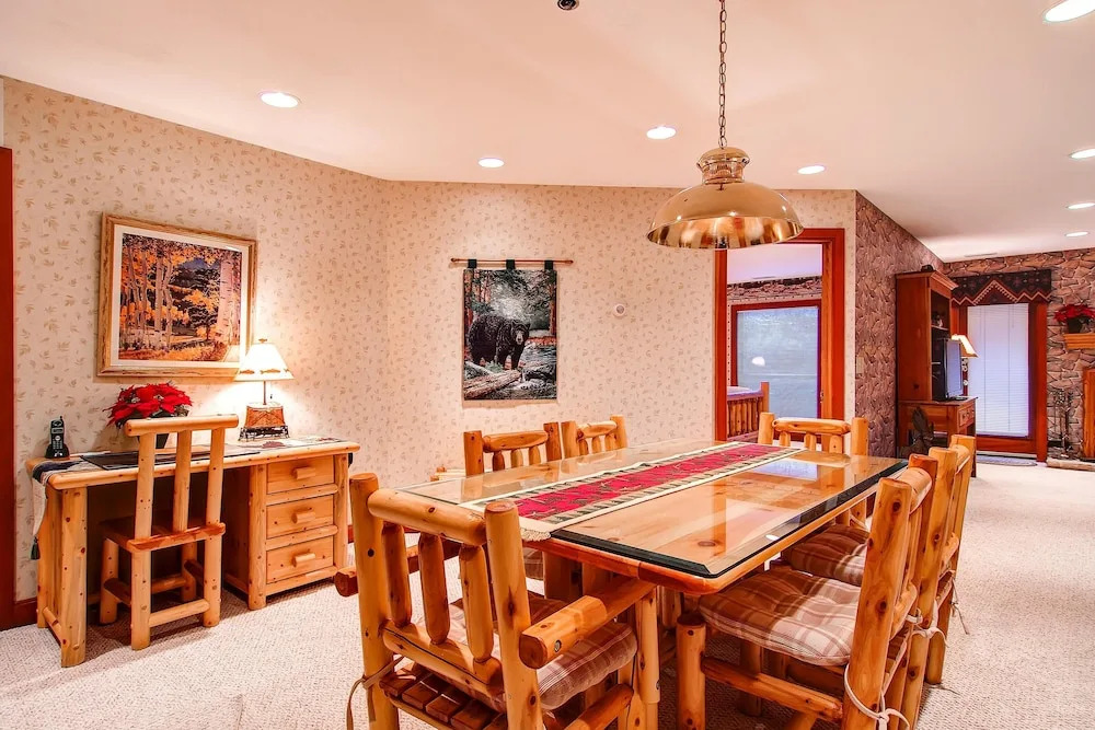 Silver Cliff Village 103 by Park City Lodging
