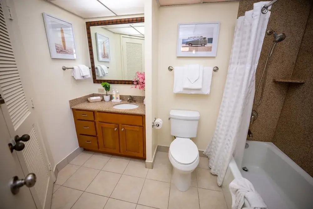 Kaanapali Shores 606 2 Bedroom Condo