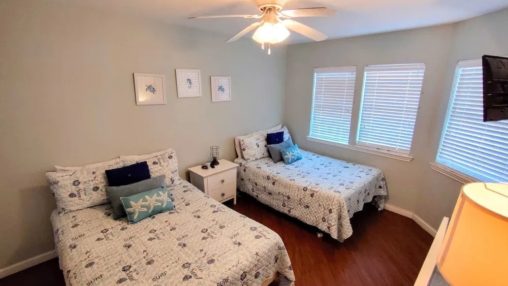 Gulfpoint 1303 2 Bedroom Condo by RedAwning