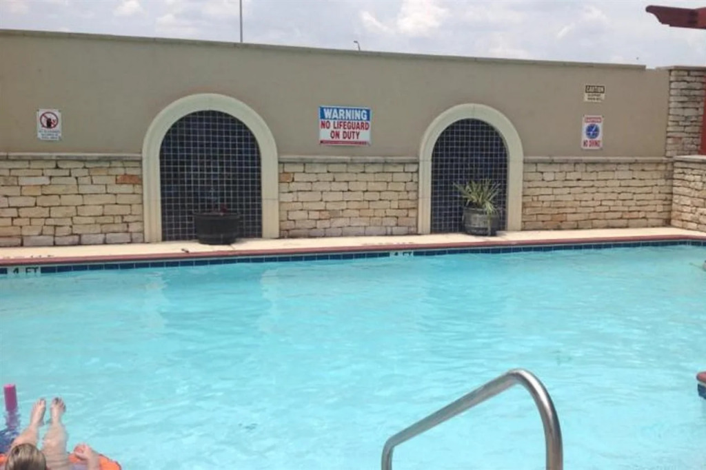 DoubleTree by Hilton Austin-University Area