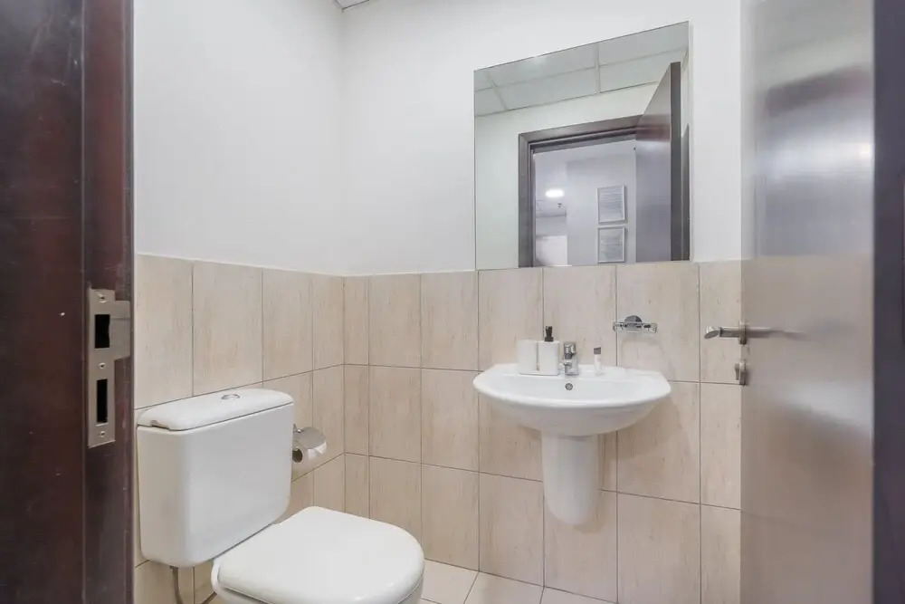Pleasing 1-bedroom for 4 in JVC for Relaxing Getaway