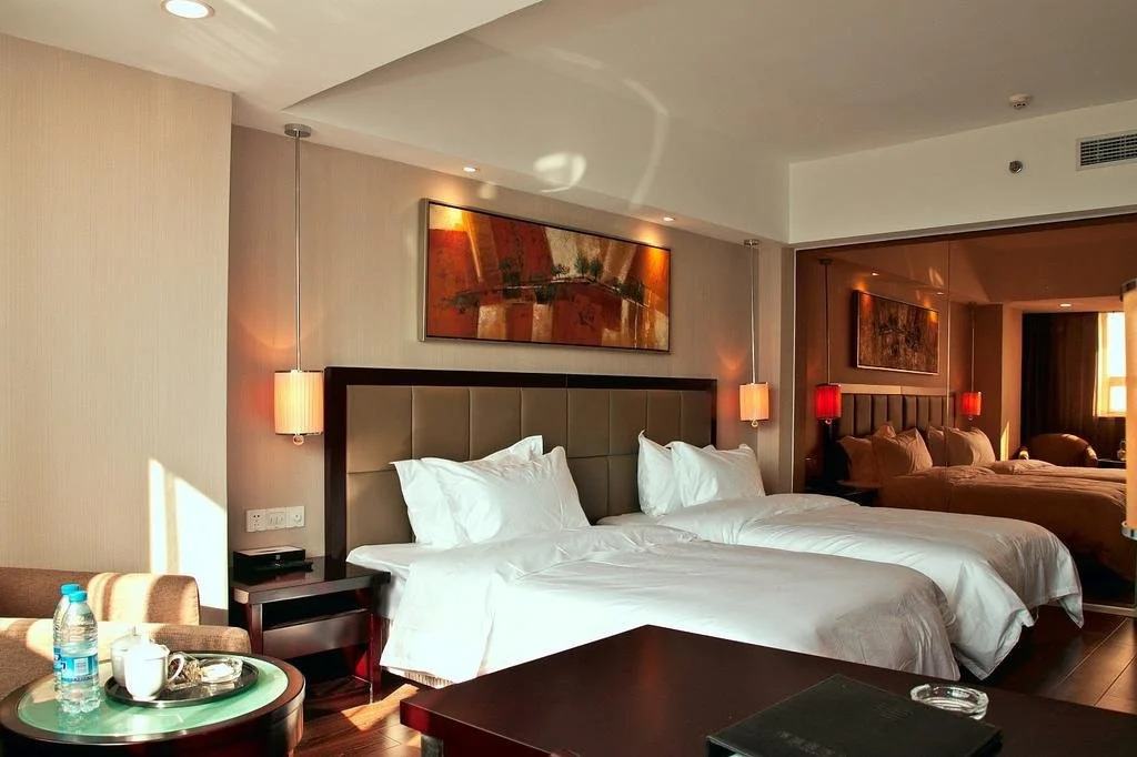 Enjoy Hotel