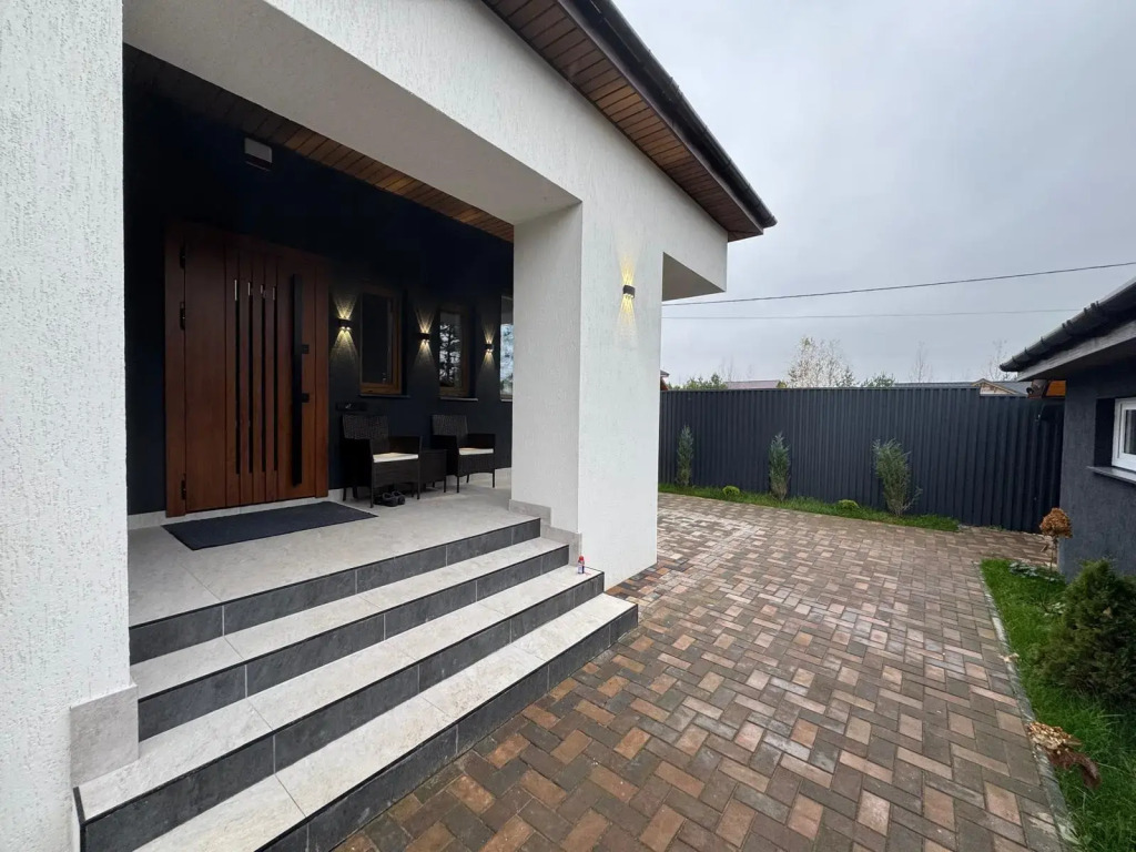 Загородная вилла в лесу