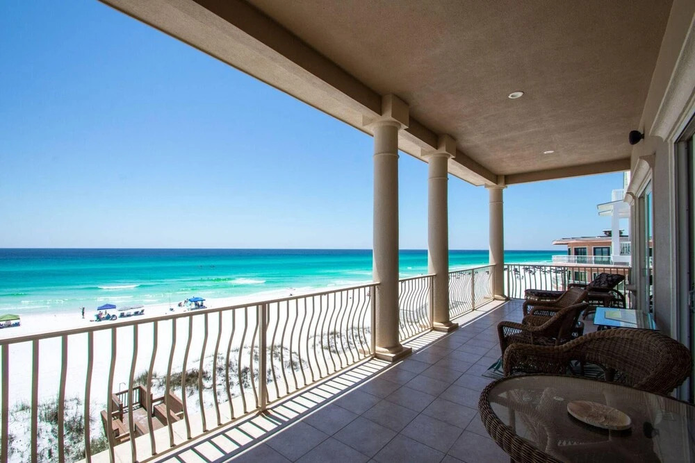 Gulf Paradise by Destin Getaways