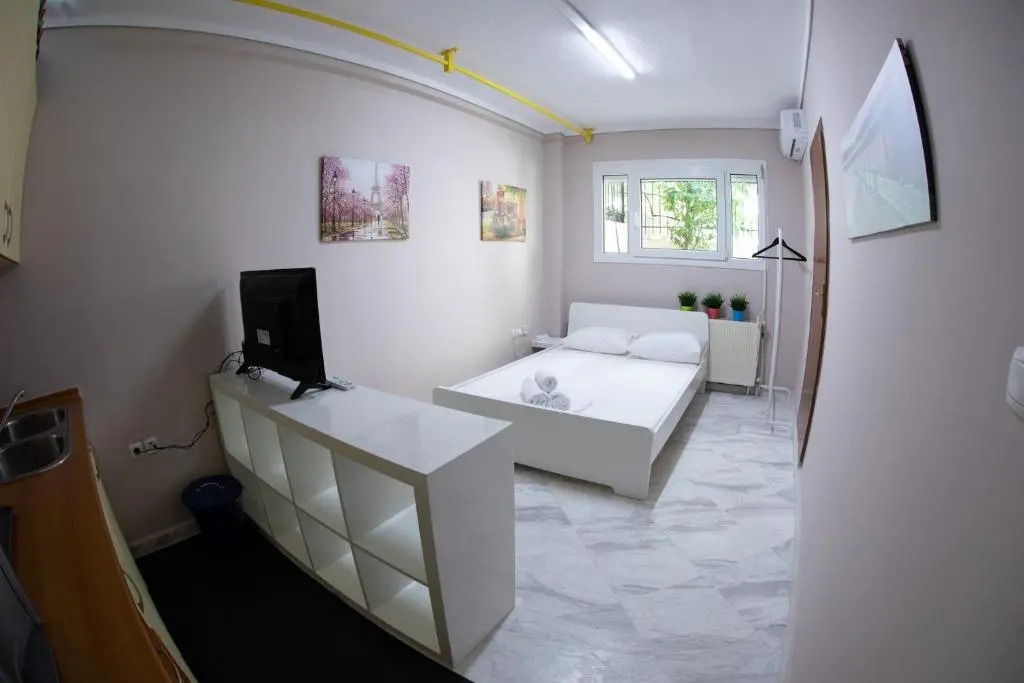 Xsoma Flats "Studio"