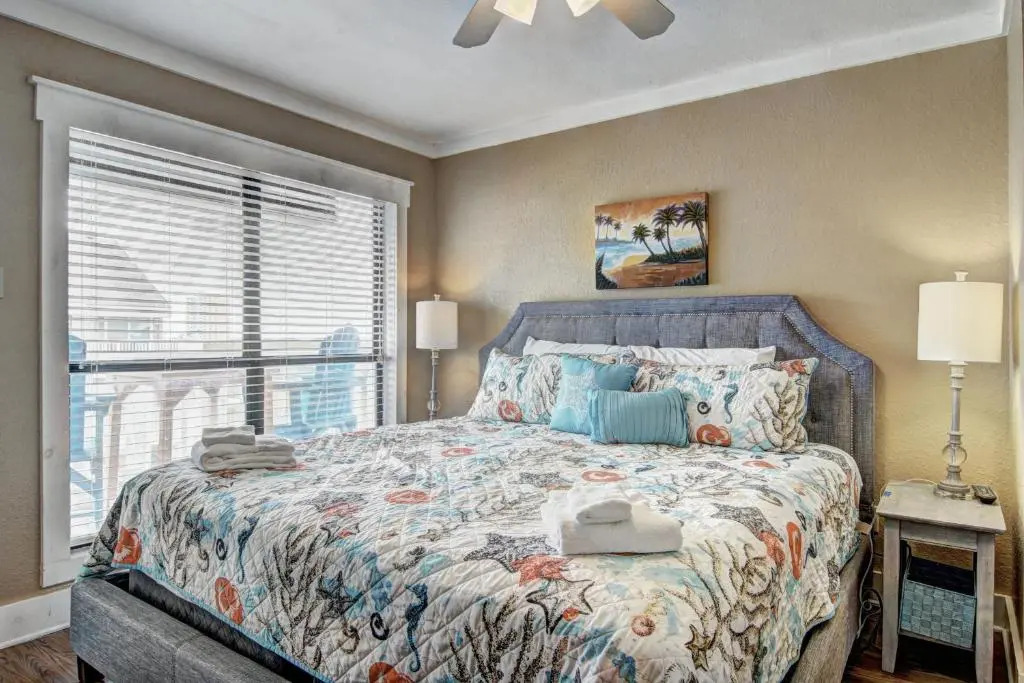Fantasea Cove MIBC212