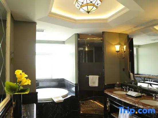 Wharfe Hotel
