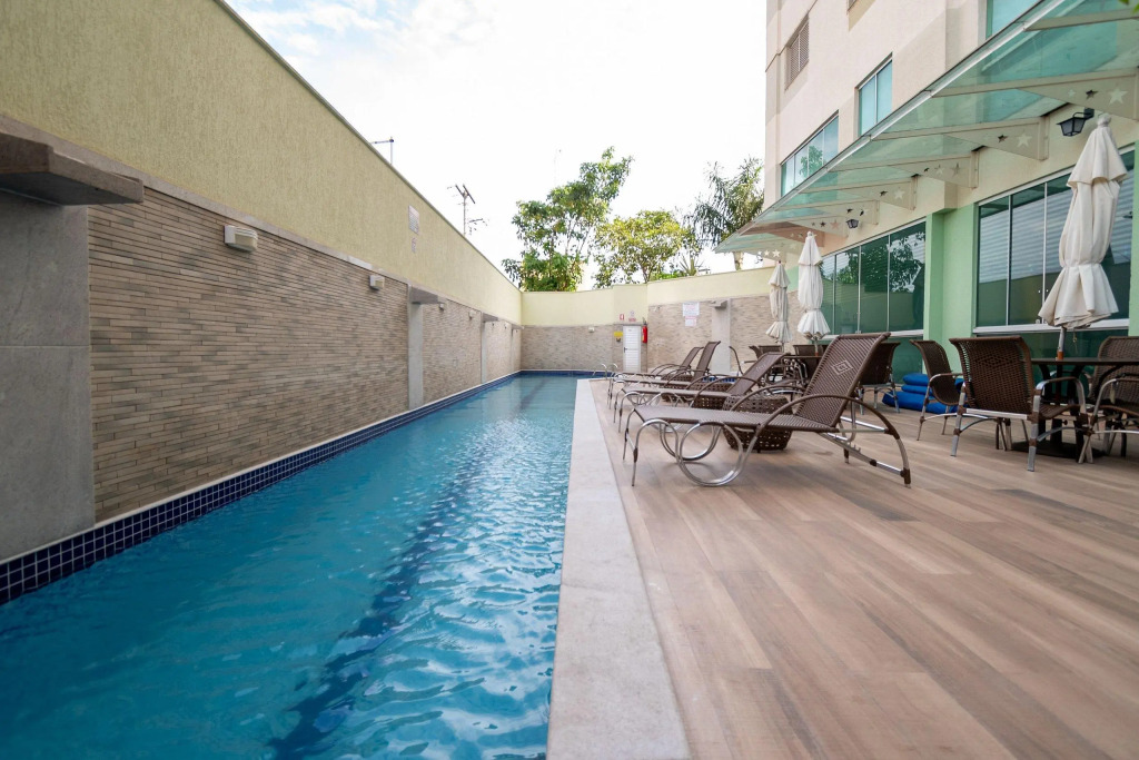 PDE - Aptos em prédio com piscina, perto do Hospital das Clínicas