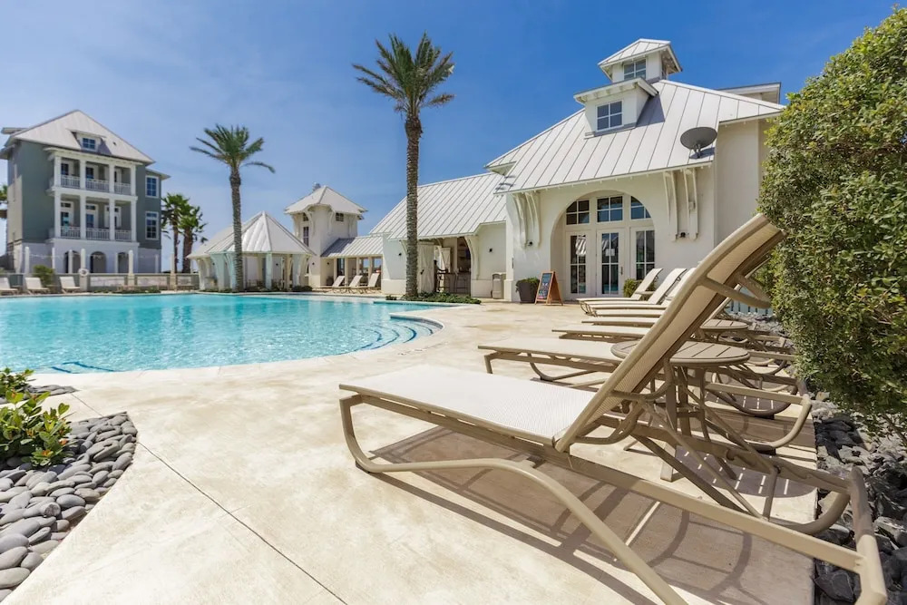 New Listing! New : Pool, Golf Cart, Near Beach 4 Bedroom Home