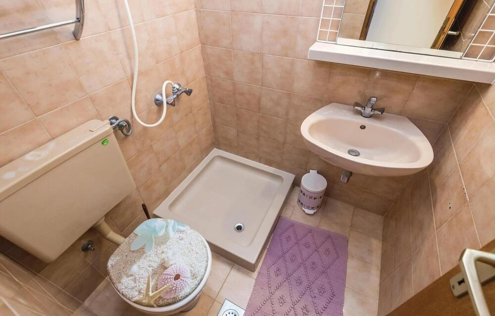 Stunning Home in Supetarska Draga With Wifi and 3 Bedrooms