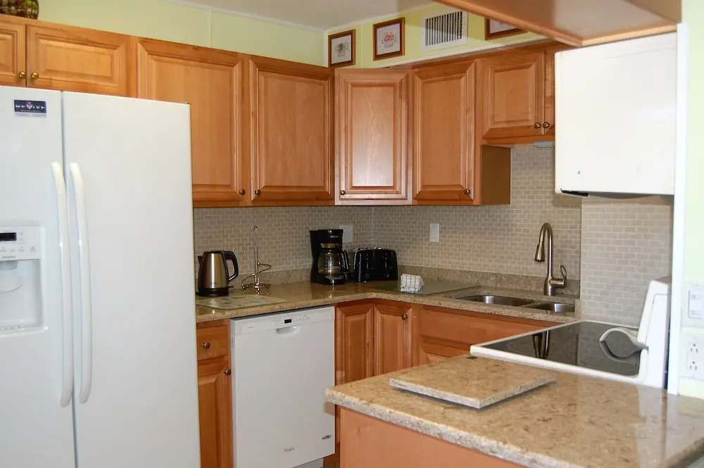 Siesta Beach House #211 2 Bedrooms 2 Bathrooms Condo