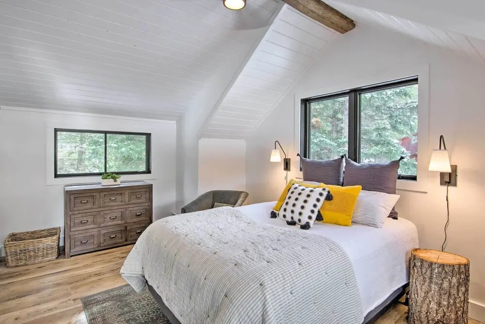 Modern Riverfront Home: 6 Mi to Big Sky Town!