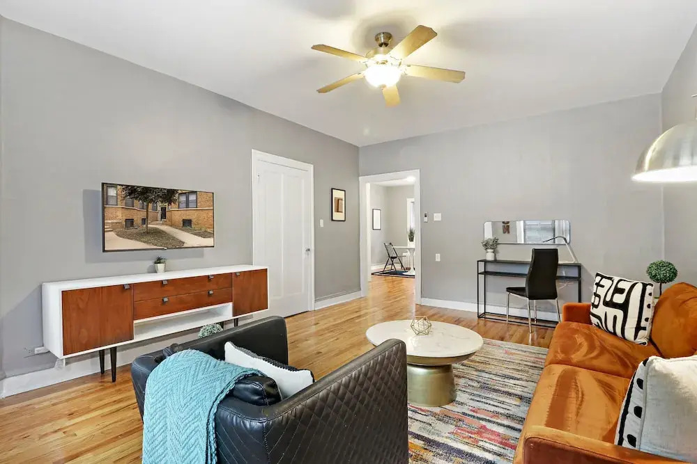 Cozy Modern 1BR Apt in Boystown
