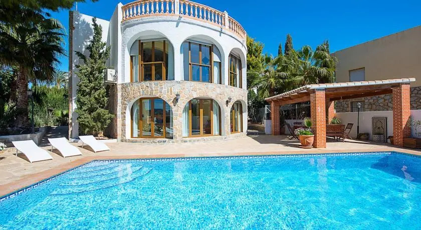 Villa Cintya - PlusHolidays