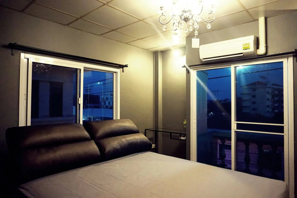 Staying Hostel