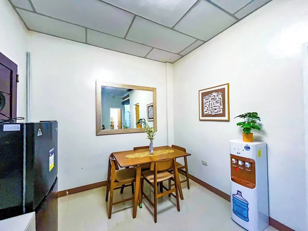 Bloomstone - 2BR Family Suite in Gensan