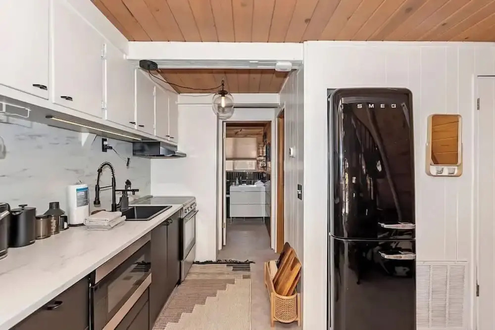 Acute A-frame Cabin w WiFi