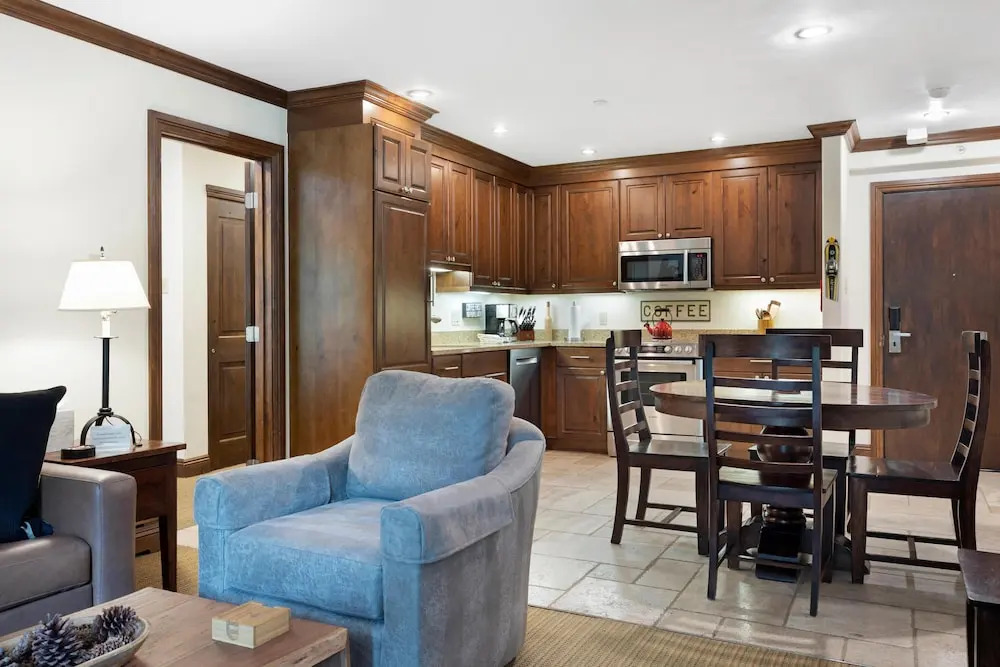 Westwind 207 2BD 2BA Plat Condo
