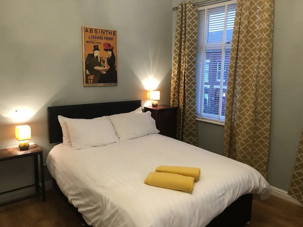 CLIFTON Apartments