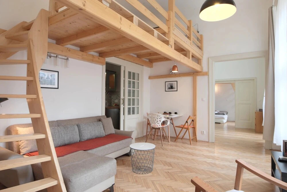 Wenceslas Apartment for 10 with AC