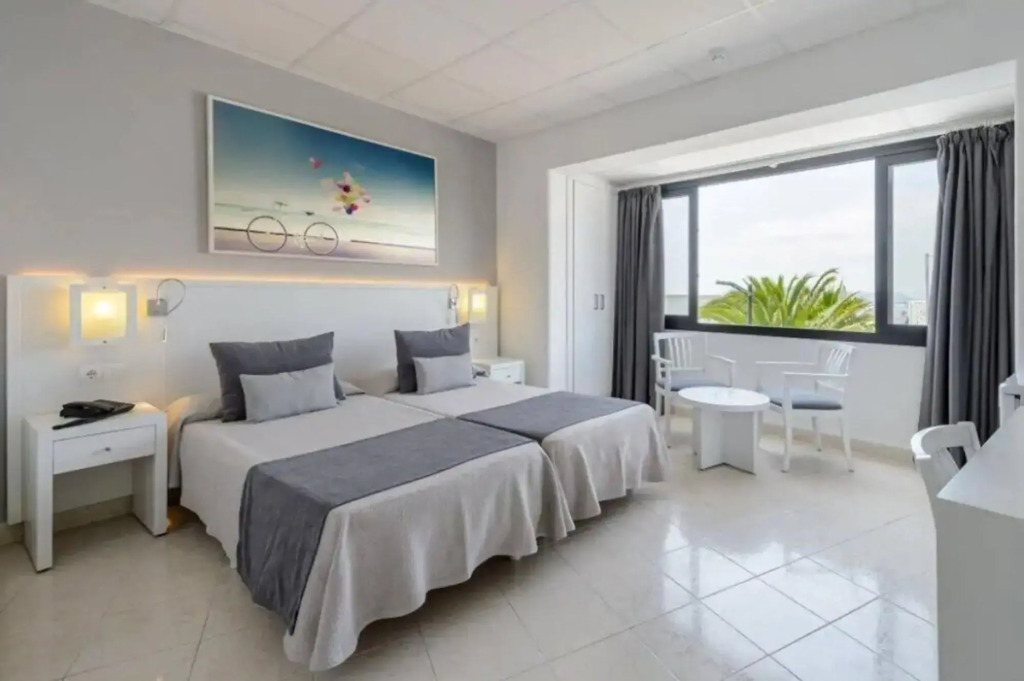 Hotel Cenit & Apts Sol y Viento