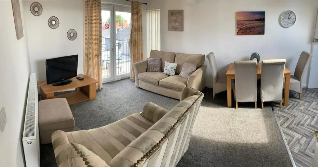 The Elms - Close to City Centre
