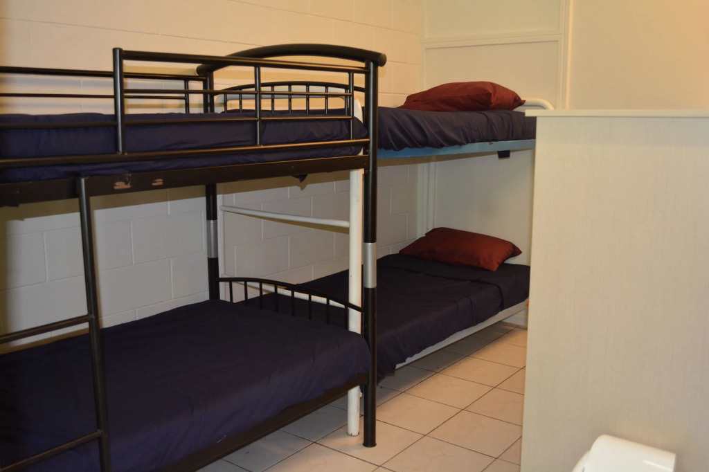 Frogshollow Backpackers