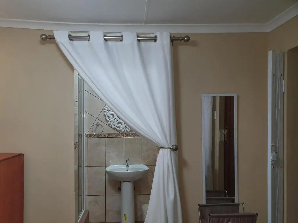 Lanis Guest House