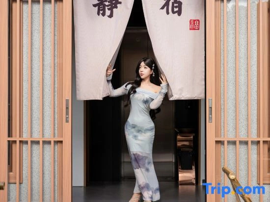 Mangshi Guijing Homestay (Dai Ethnic Ancient Town)