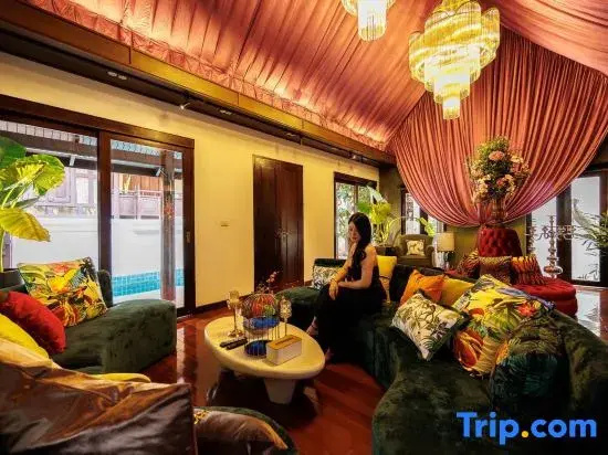 "Siam X5" Downtown Ekamai 4/5 Bedrooms | Dream Garden Pool Villa | Free Nanny