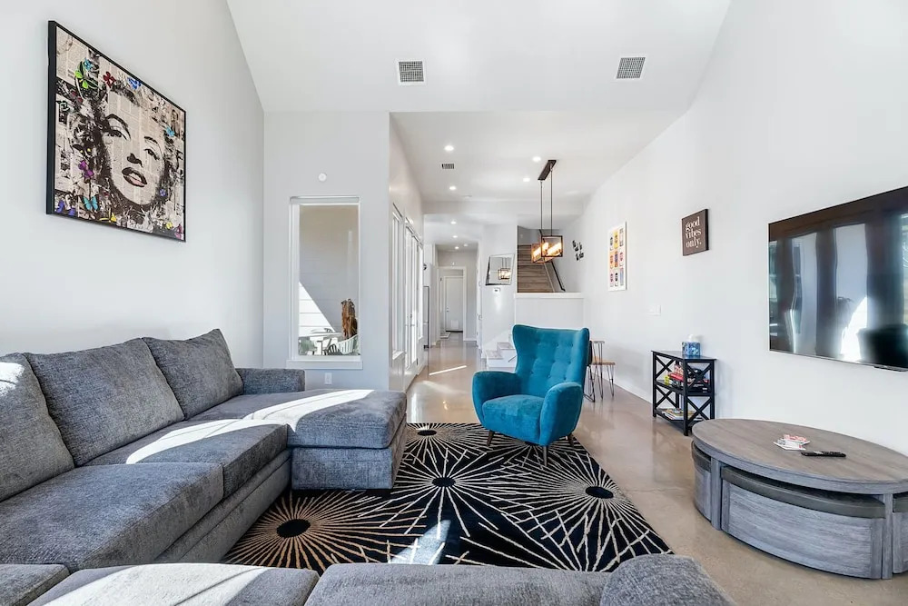 Trendy 3 Bedroom in South Austin!