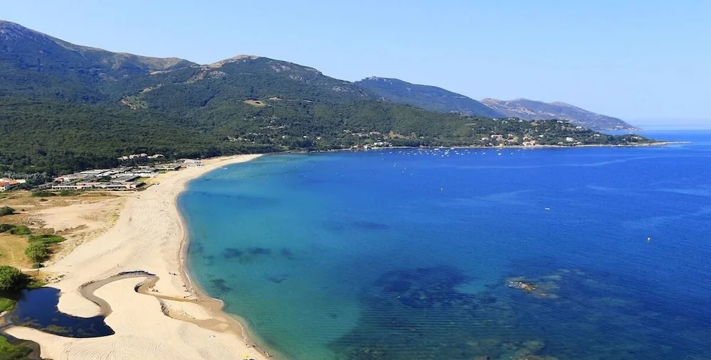 Hotel à Rena d'Oru