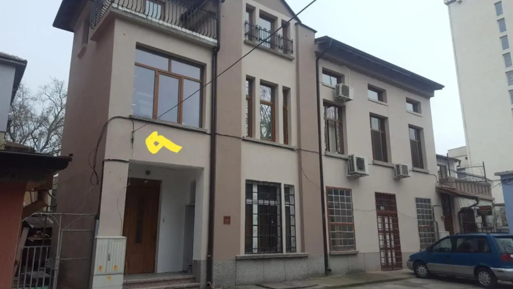 The Old House guest rooms and apartament