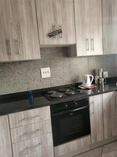 4 Toti Sands