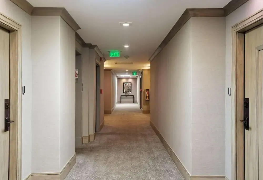 Durant Den by Rovetravel 2BR Apt w Private Patio