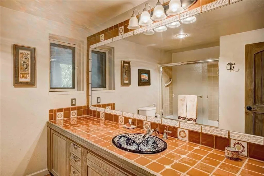 Plaza Splendor - Three Bedroom Home