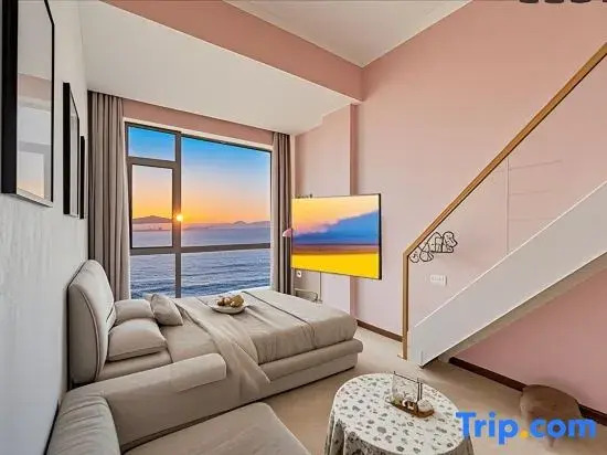 Tuyuan Seaview LOFT Holiday Apartment (Weihai Ferry Terminal Huafa Xintiandi Branch)