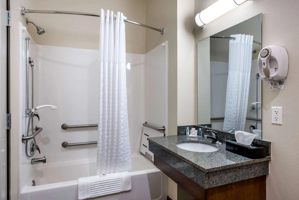 Comfort Inn Bonner Springs Kansas City