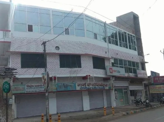 Akash Yatri Niwas