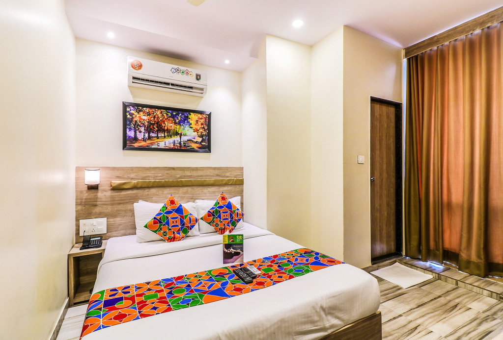 FabHotel Aksa International