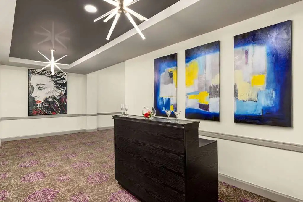 Best Western PLUS Dallas Hotel & Conference Center