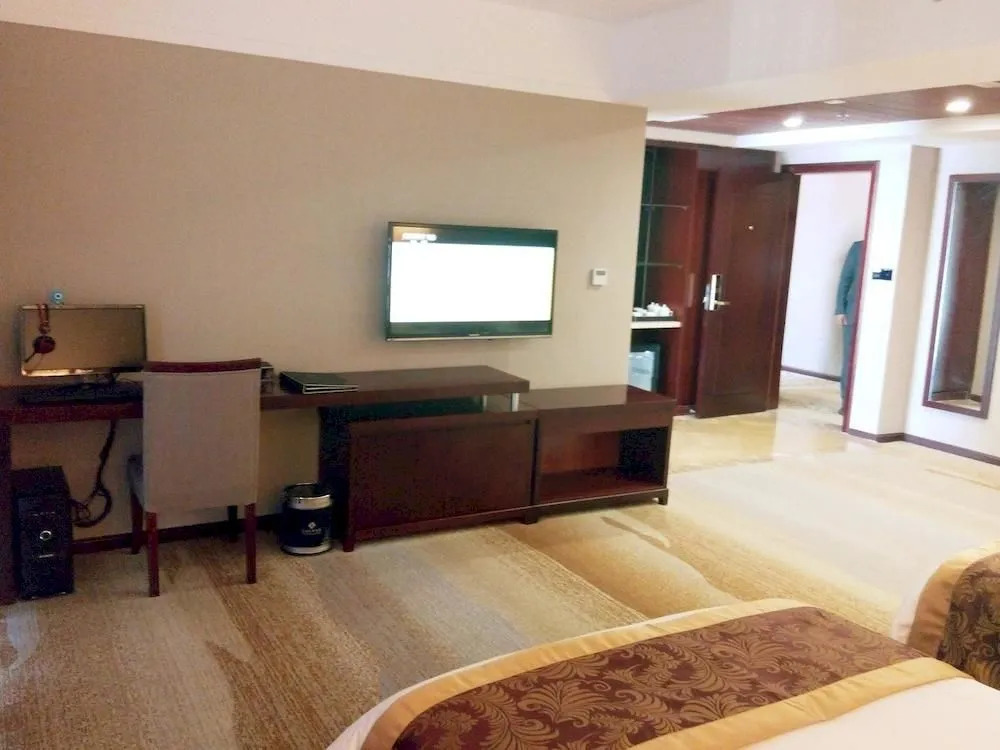 Juli Kaixuan Hotel