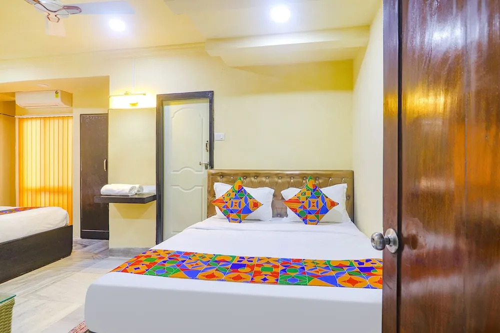 FabHotel Fortune Grand - Nr Lakdikapul Metro Station