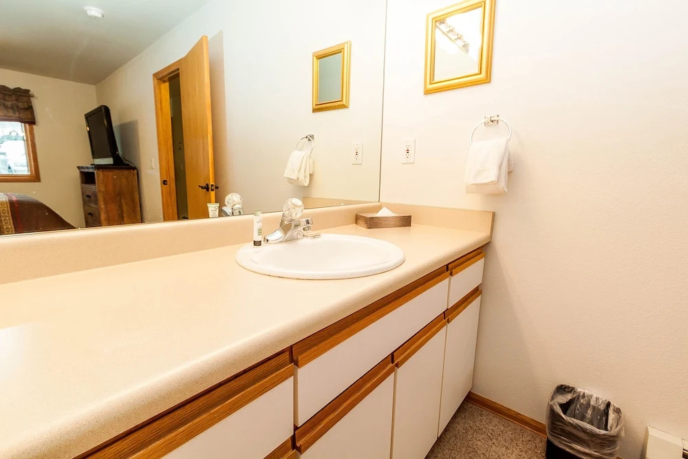 Cinnamon Ridge #113 Building C by Summit County Mountain Retreats