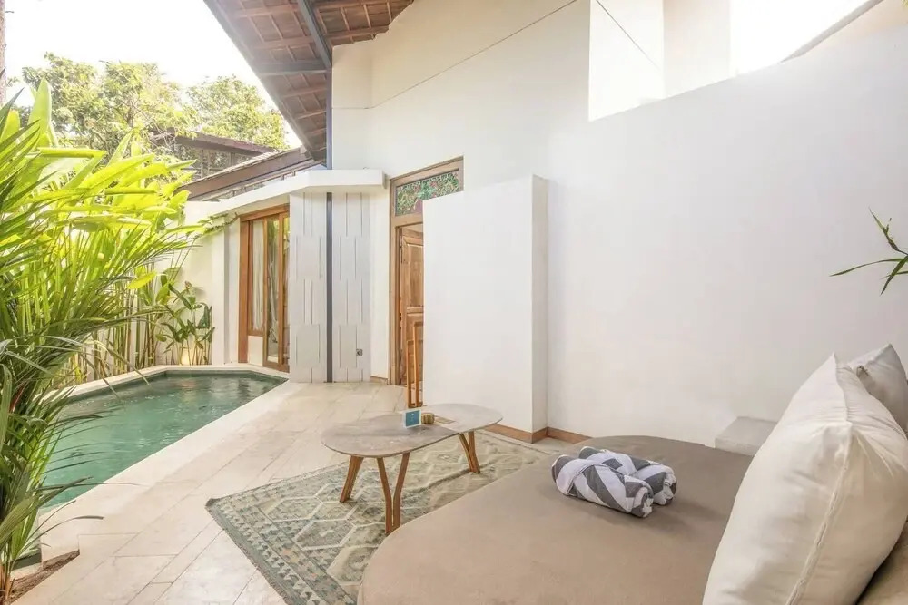 Sumptuous 1-BR Villa Near Canggu Beach, 800m Away