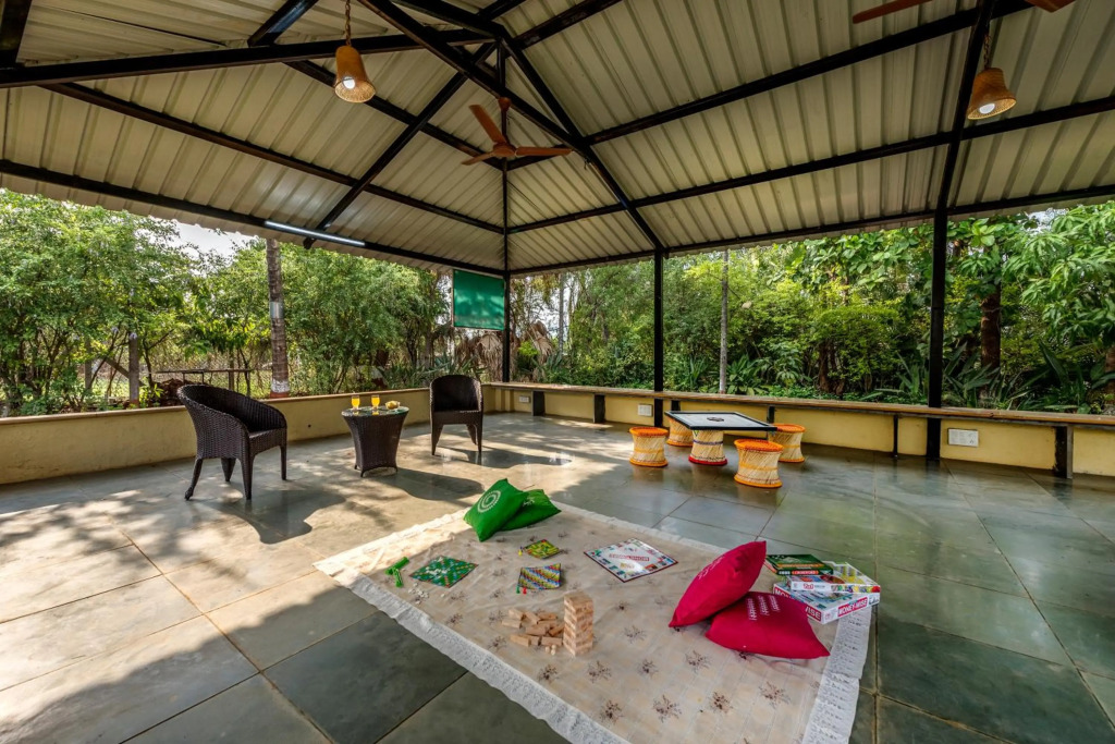 Borade farm,spacious 3BHK Villa-with farm, lake view & boating