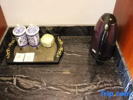 Junyi Hotel(Nanjing Jiangning Nanjing South Railway Station Wanda Store)