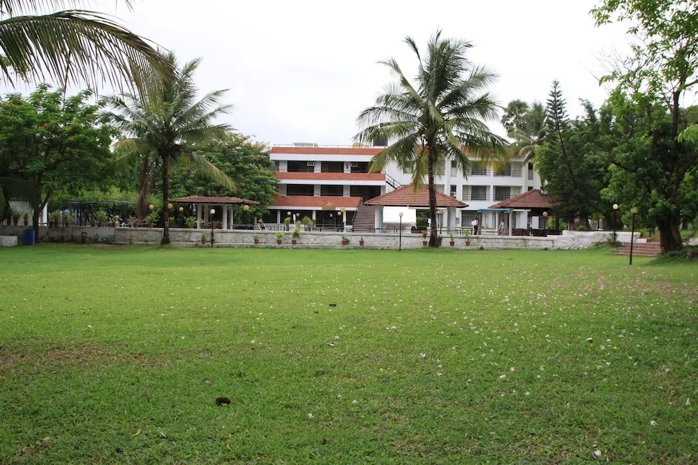 Chene Creek Resort