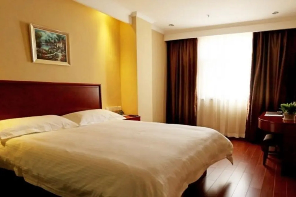 GreenTree Inn Beijing South Railway Station Tiantan Puhuangyu