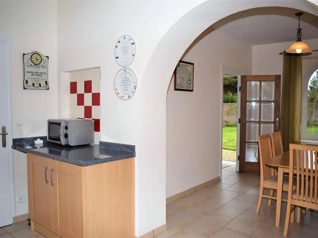 Maison bretonne rénovée à 300m de la plage avec jardin clos, WIFI, et équipements pour bébé - FR-1-368-64